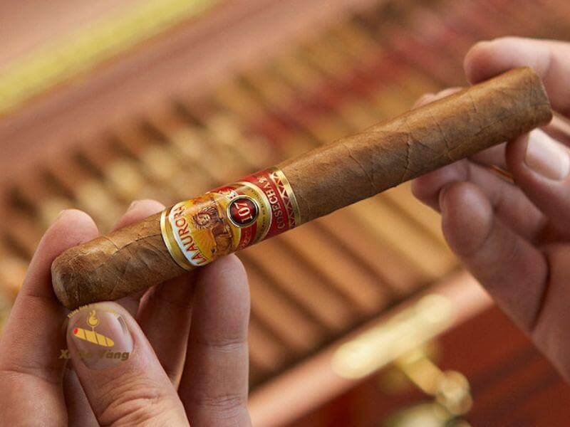 Nhận biết bằng mùi hương xì gà